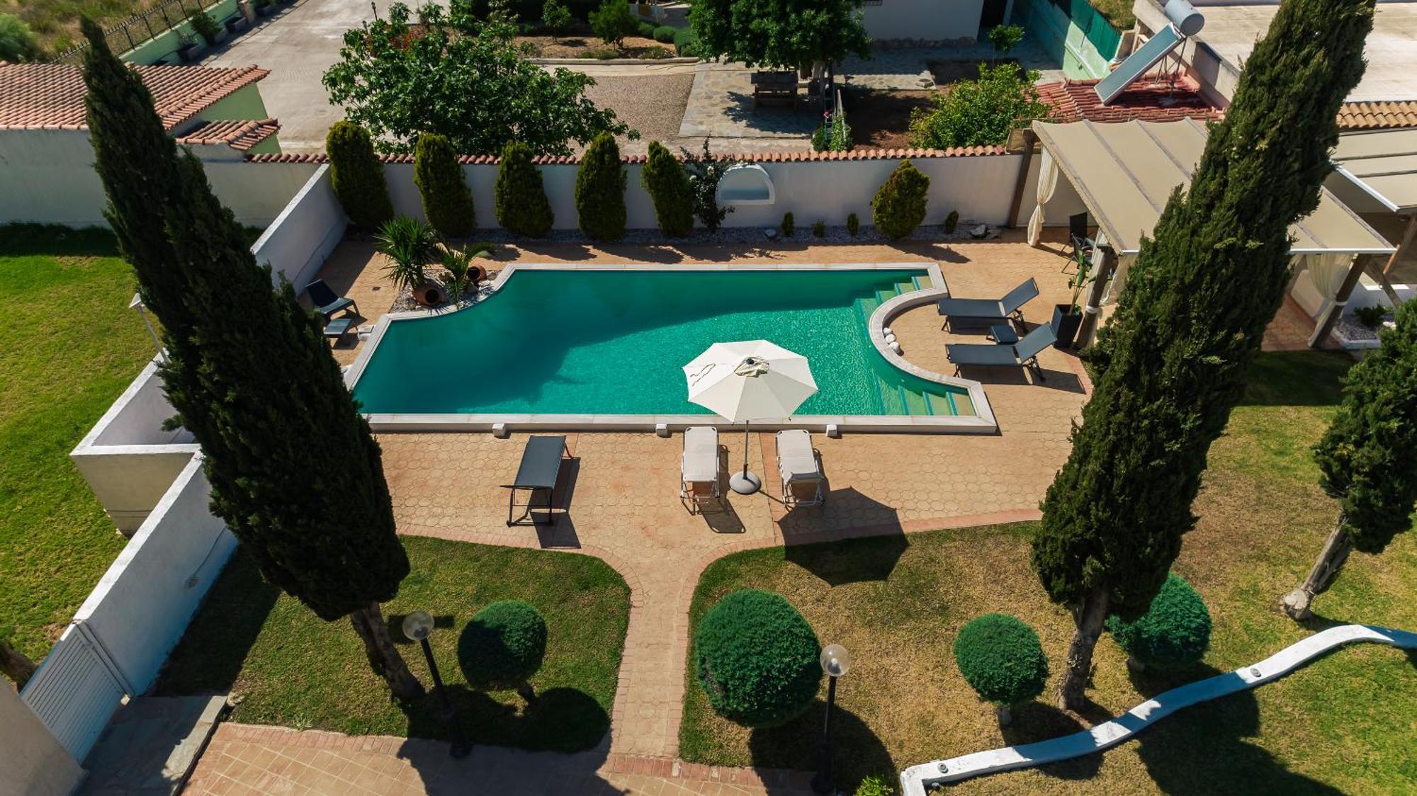 Lagonisi Luxury Escape Exterior photo