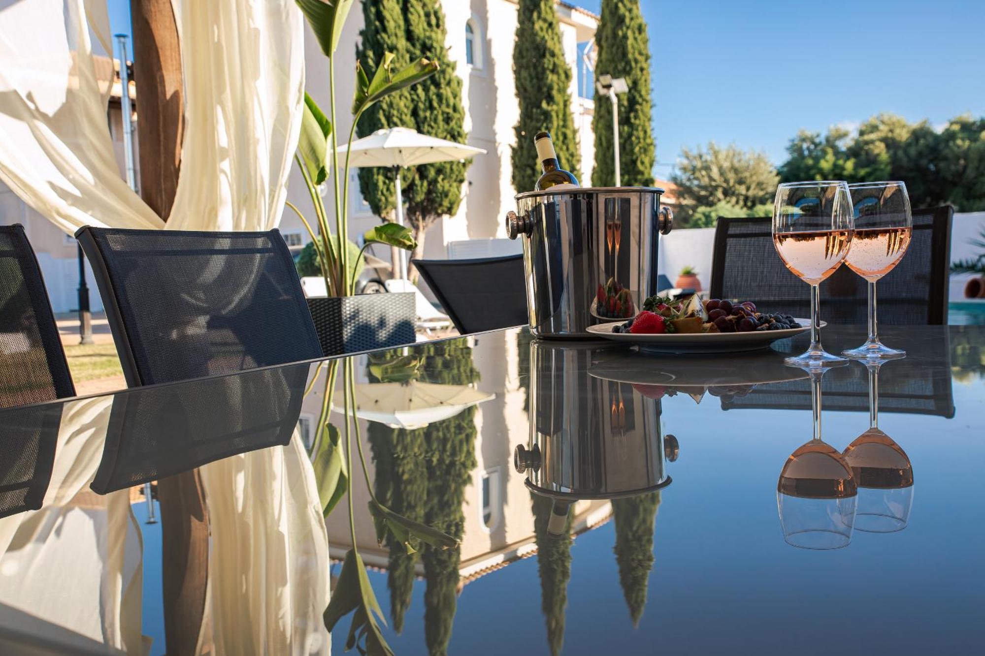 Lagonisi Luxury Escape Exterior photo