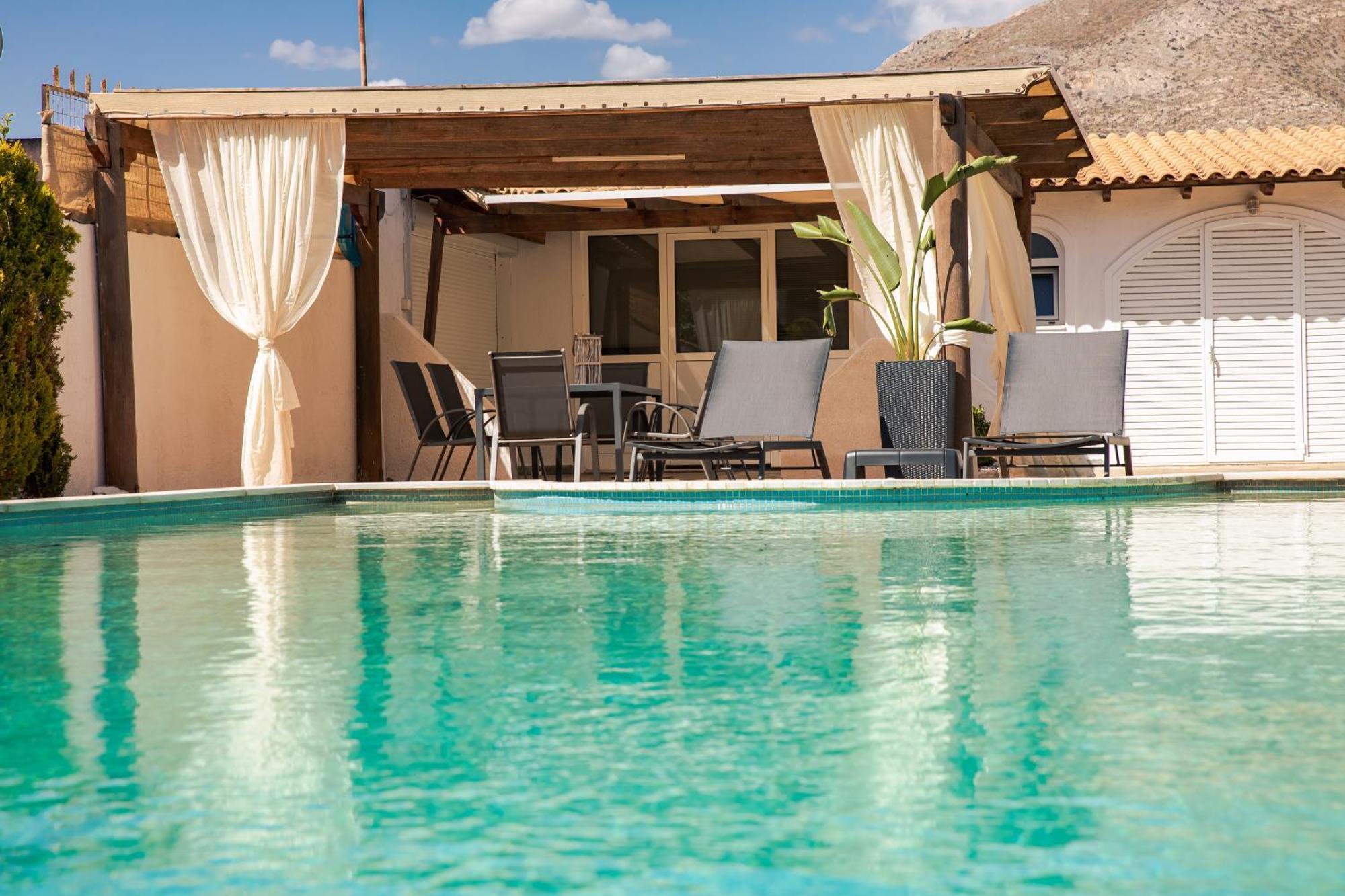 Lagonisi Luxury Escape Exterior photo