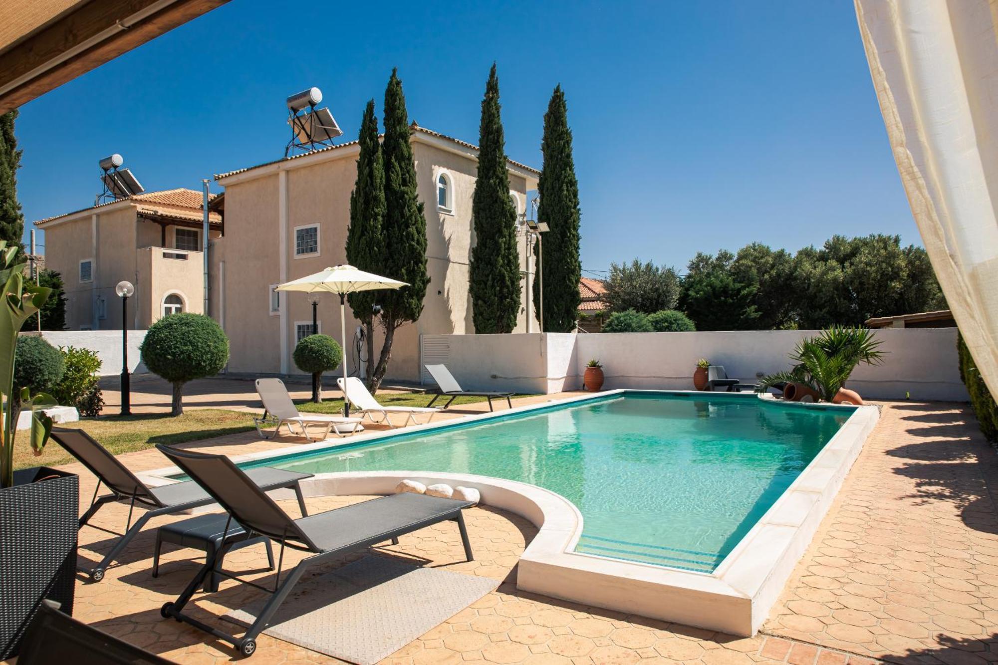 Lagonisi Luxury Escape Exterior photo